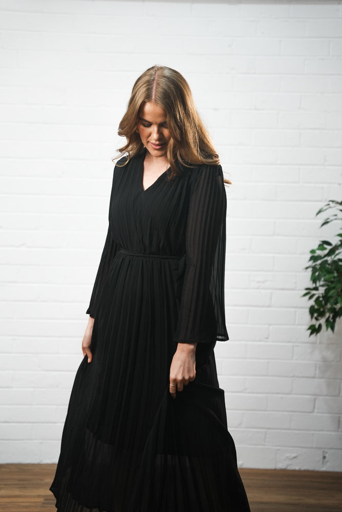 Pleated chiffon dress | Runway Secrets