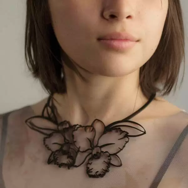 ORCHID NECKLACE