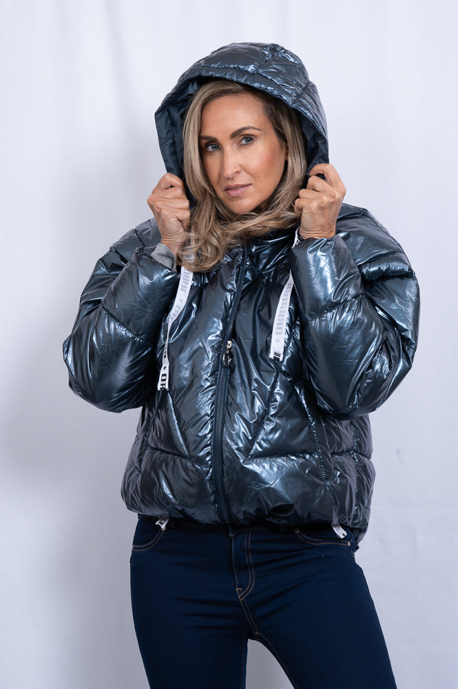 Metallic puffer jacket | Runway Secrets