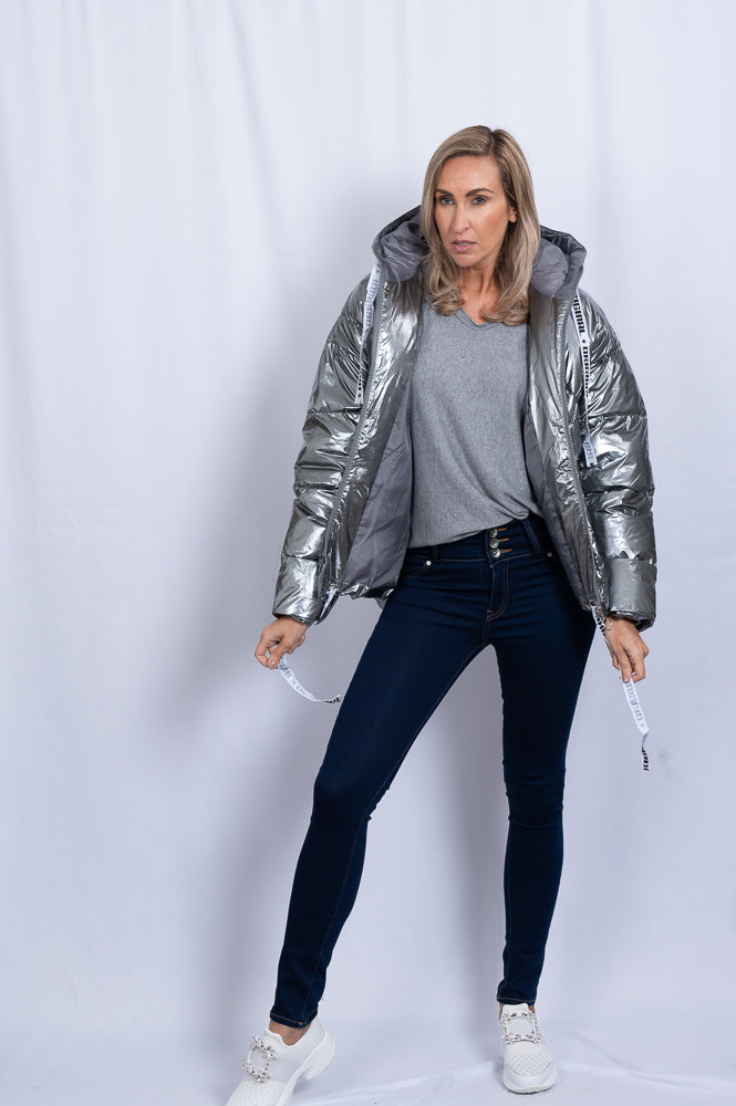 Metallic puffer jacket | Runway Secrets