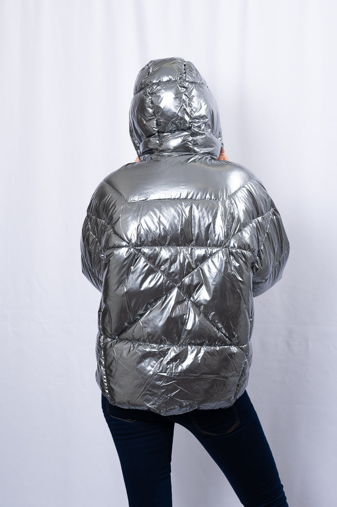 Metallic puffer jacket | Runway Secrets