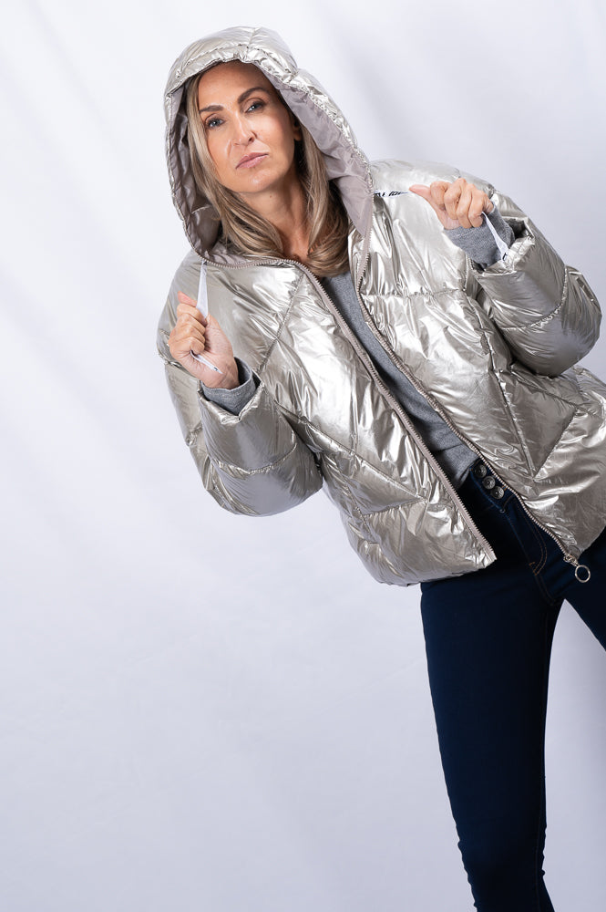 Metallic puffer jacket | Runway Secrets