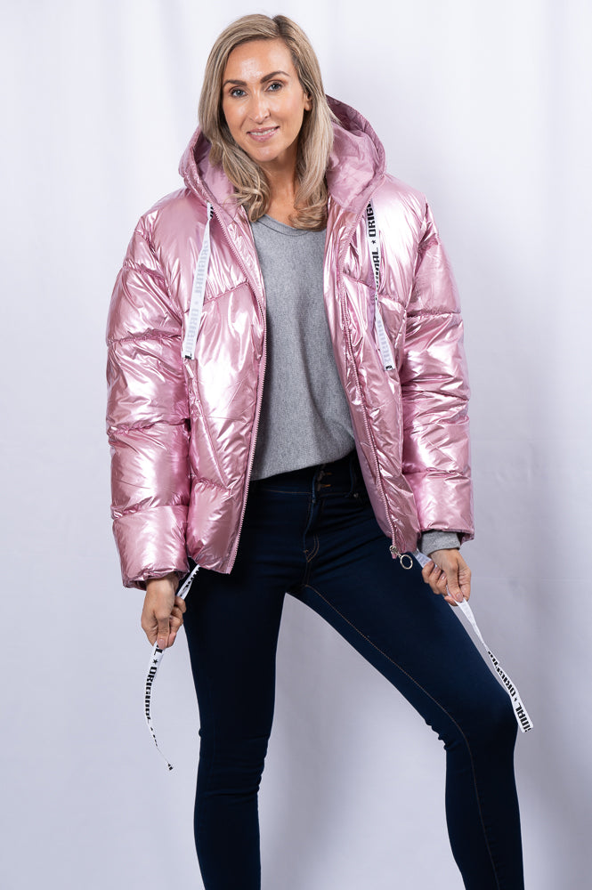 Metallic puffer jacket | Runway Secrets