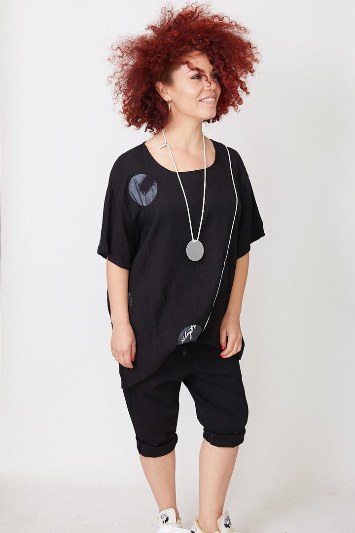 SILVER LINE - BLACK TOP WITH ROUND NECK